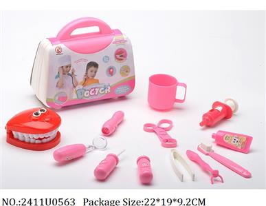 2411U0563 - Doctor/Dinner play set